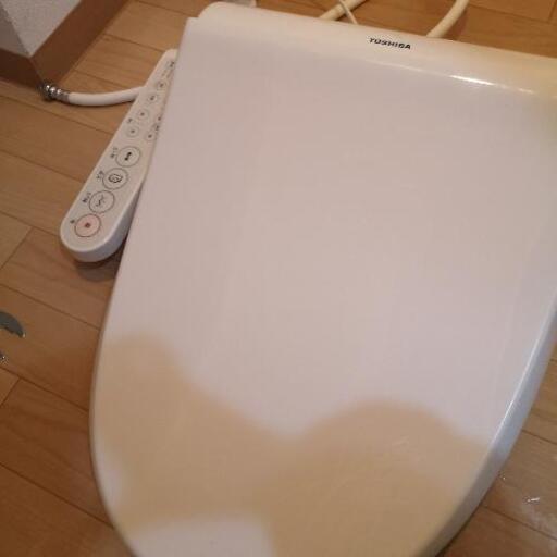 TOSHIBA　温水洗浄便座　一年半使用