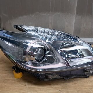 美品】トヨタ プリウス ZVW30 純正 ヘッドライト 右側 47-29 HCHR-730