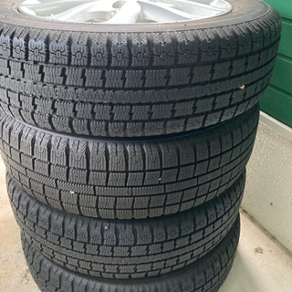 中古品スタッドレスタイヤ(155/65 R14)