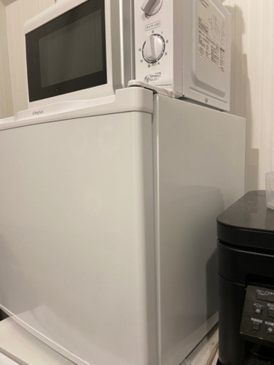 冷凍庫　新品で買って使用期間1年　木曜日までに取りに来てくれる方
