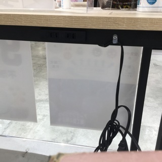 「美品」半年しか使用してません。希少なw1200ハイテーブル。展示台、打ち合わせ、会議にぴったりです。の画像