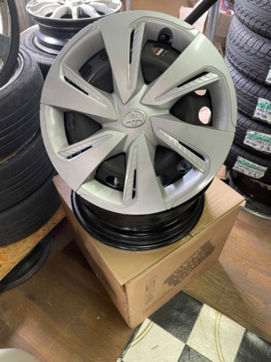トヨタ　シエンタ純正　スチールホイール