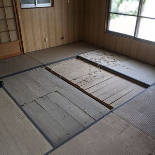 半田市　現状渡し物件　家賃2万円の戸建て！　内外装・設備などリフ...