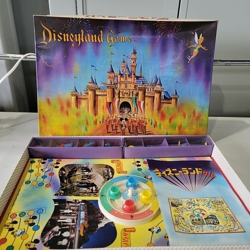 8月20日お値下げ！！　0816-008 レトロボードゲーム Disneyland Game 任天堂製 ①