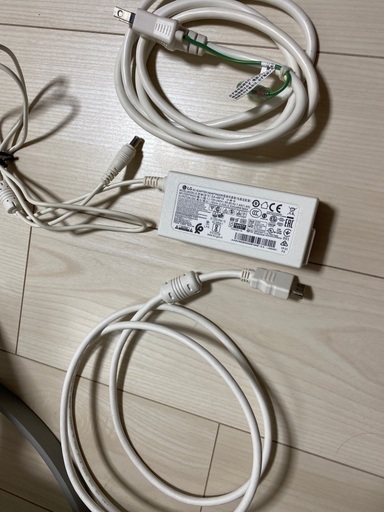 LG wqhd モニター　31.5インチ　IPSパネル