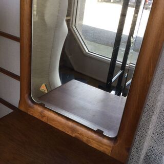木製鏡台　スリムドレッサー　2段収納引き出し　手作り？カバー付きの画像