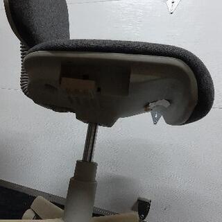 オフィスチェアの画像