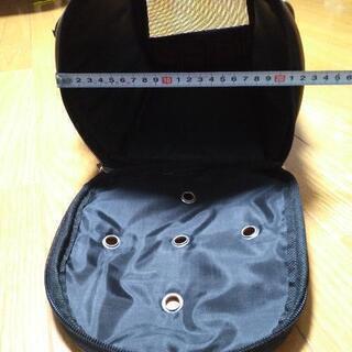 小型ペットバッグ  中古品 内側キズあり ネコ ショルダーバッグ の画像