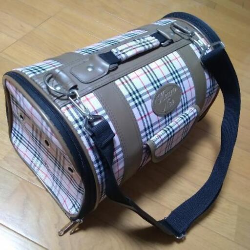 小型ペットバッグ  中古品 内側キズあり ネコ ショルダーバッグ
