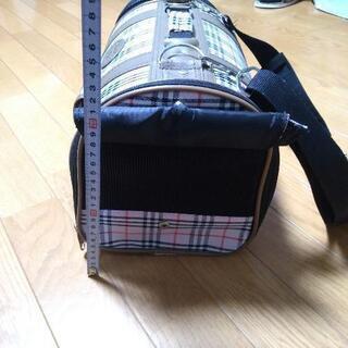 小型ペットバッグ  中古品 内側キズあり ネコ ショルダーバッグ の画像