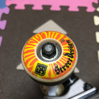 スケボー　スケートボードの画像