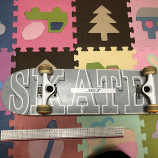 スケボー　スケートボード