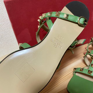 正規品】定価9万 バレンティノ サンダル