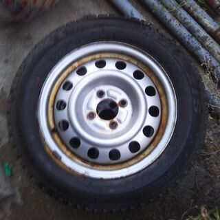 スタッドレスタイヤ　　 MAXXIS PRESA ICE  3本の画像