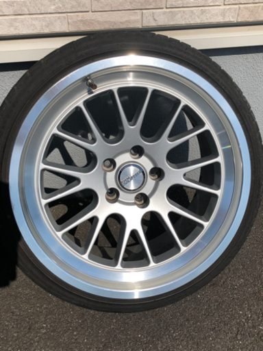 BRAVO Racing 18インチ　タイヤホイールセット