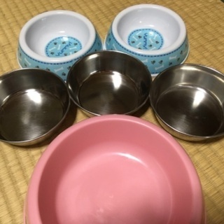 犬または猫　餌皿