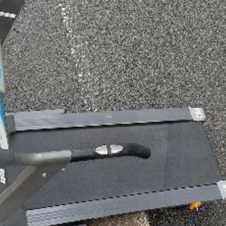  電動ルームランナー 家庭用トレッドミル ランニングマシン 時速1~12km ウォーキングマシン 折りたたみ 室内ウォーキングマシン 収納 移動キャスター 広幅走行面  室内健康器具 ダイエットの画像