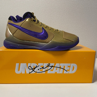 NIKE KOBE V PROTRO UNDEFEATED 25cmの画像