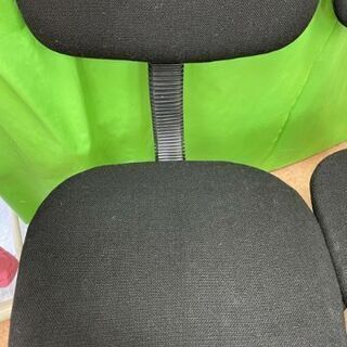 【無料】事務椅子2脚　お譲りします。の画像