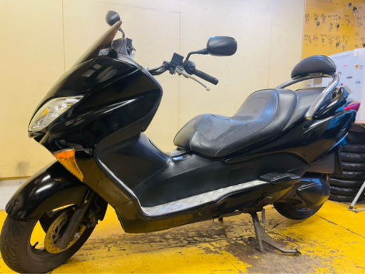 ホンダ　フォルツァカッコいいですよね是非！！！