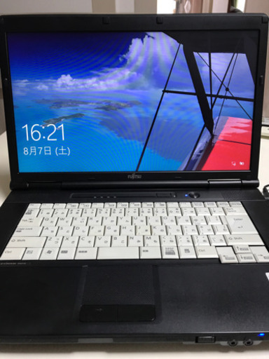 FUJITSUノートパソコン　Windows10PRO