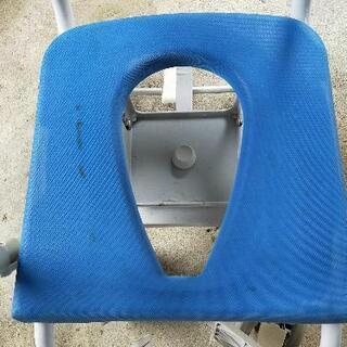 （値下げ！！）介護用 バスチェア (一度使用済み、あくまで中古)の画像