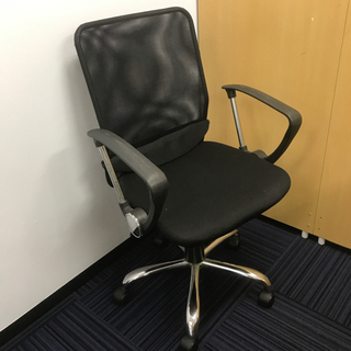 オフィス用の椅子