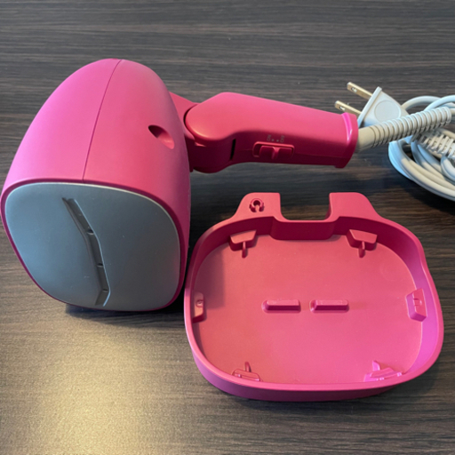 【お取引中/美品】Panasonic 衣類スチーマー　モバイル　ピンク