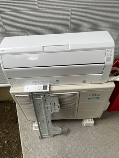 エアコン14畳FUJITSU nocria取りに来てくださる方限定4マン円でのご提供！！