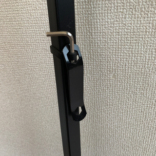 【折りたたみ式】4連ギタースタンド　ギター4本置けます！の画像