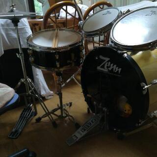 練習用ドラムセットの画像