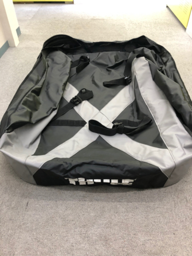 【取引終了】ＴＨＵＬＥ レンジャー９０　ルーフボックス　ルーフキャリア　折りたたみ式