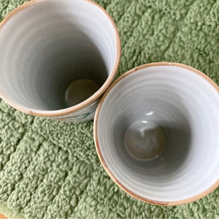 【ほぼ新品未使用】陶器のタンブラー2柄セットの画像