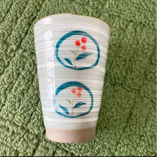 【ほぼ新品未使用】陶器のタンブラー2柄セットの画像