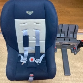 トヨタ純正チャイルドシート