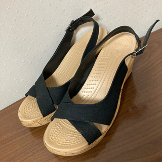 【受渡予定決定済】クロックス(Crocs) ウェッジソールサンダル