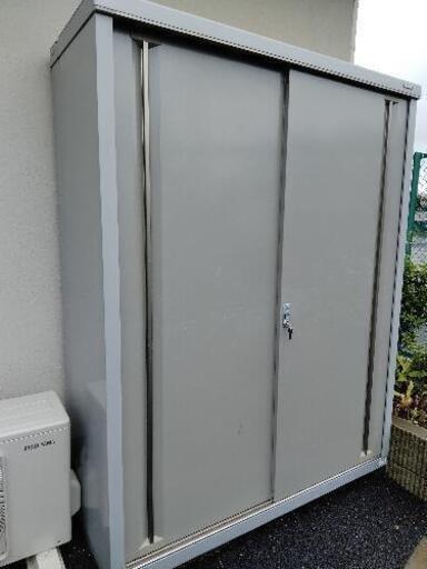 【受渡し予定者決定しました】イナバ物置　シンプリー　中古