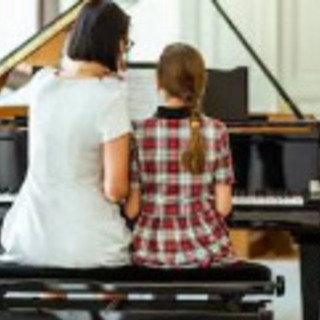 ピアノレッスンPiano lesson in English