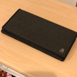 ダンヒルの長財布