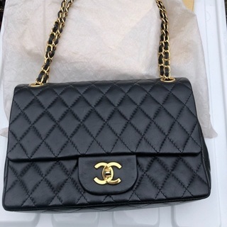 ★バック★黒★キレイ★表にCHANEL（シャネル）マークあり
