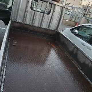 トラック貸します