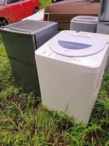 これから独り暮らしされる方に最適！お安くどうぞ♪サンヨー冷蔵庫(86L 1998年製)\u0026ナショナル全自動洗濯機(5kg 2006 年製)　2台セット。※直接手渡し限定　どちらも現役選手