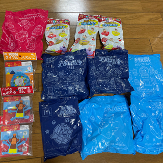 クレヨンしんちゃん、ドラえもん、マリオ、モスなど景品