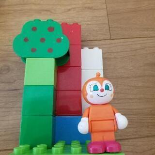 アンパンマン　おおきなパン工場とすてきなおうちブロックバケツの画像