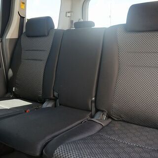 白が素敵な車です！！