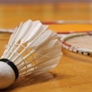 バドミントンのオープニングサークルです！🏸
