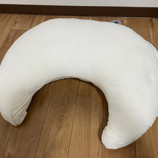 授乳クッション　ベビハグの画像