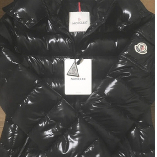 モンクレール　モンクレ　MONCLER ダウン　黒　ダウンジャケット