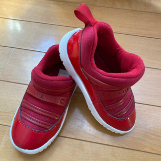 ナイキ NIKE  エアジョーダン11　サイズ14  赤　子供靴
