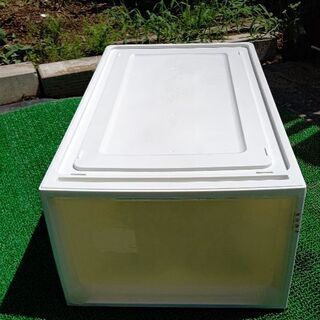 押入れ衣装ケース白1台 無料